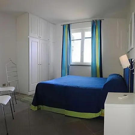Sleeps 4 Pool Air Con Wifi *