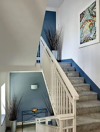 Sleeps 4 Pool Air Con Wifi Appartamento